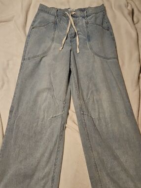 Light Wash Wide Leg Jeans with Drawstring Waist